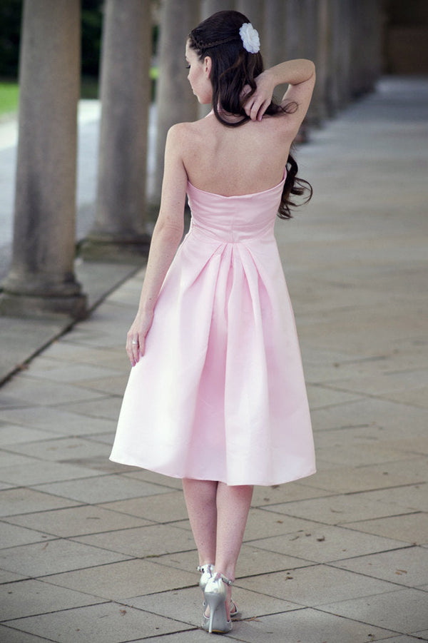 A-line Halter Round Collar Tea Length Chiffon Sleeveless Bridesmaid Dress-stylesnuggle