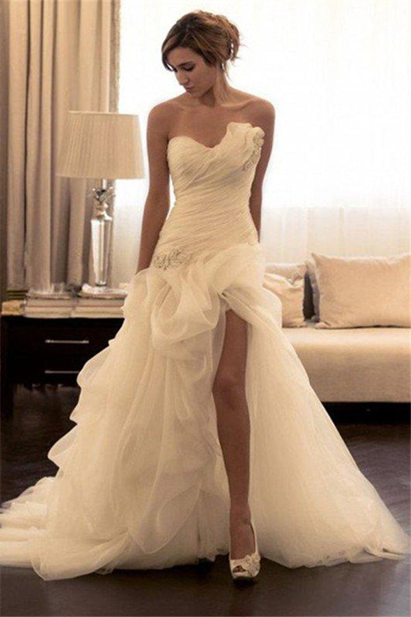 Beading Organza Sweep Train Sweetheart Sleeveless Ball Gown Wedding Dresses-stylesnuggle