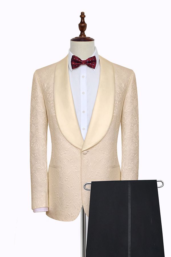 stylesnuggle has various Custom design mens suits for prom, wedding or business. Shop this Champagne Jacquard Wedding Tuxedos for Groom, Silk Shawl Lapel Marriage Suits with free shipping and rush delivery. Special offers are offered to this Champagne Single Breasted Shawl Lapel Two-piece mens suits.