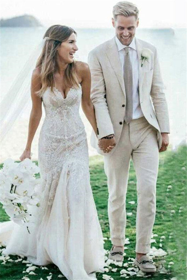 stylesnuggle made this Ivory Summer Beach Linen Wedding Tuxedo for Men, Slim fit Men Suits with Three-pieces with rush order service. Discover the design of this Ivory Solid Notched Lapel Single Breasted mens suits cheap for prom, wedding or formal business occasion.