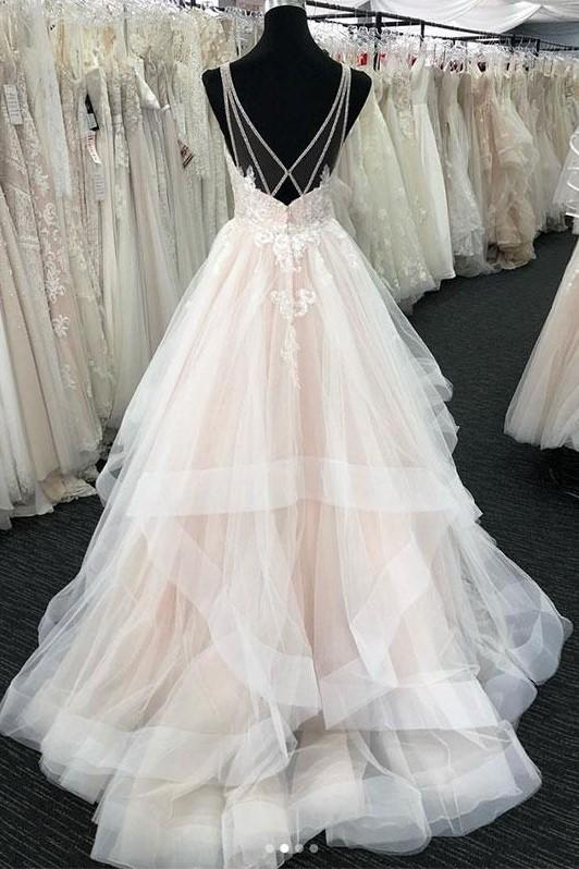 Luxurious lace Princess Wedding Dress With Ruffles-stylesnuggle