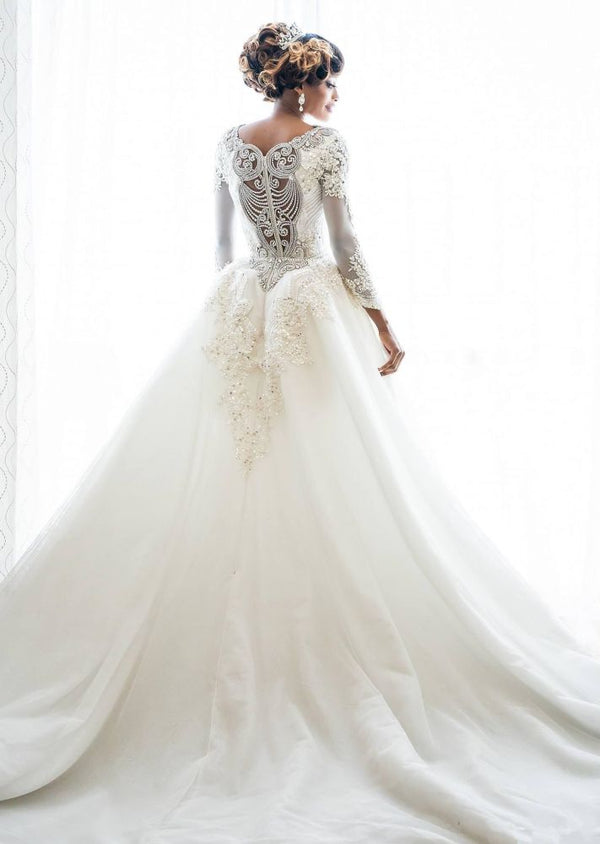 stylesnuggle ships this Long Sleeves mermaid lace wedding dress all over the world. Also, extra discount are offered to our customers. We will try our best to satisfy everyoneone and make the dress fit you well.