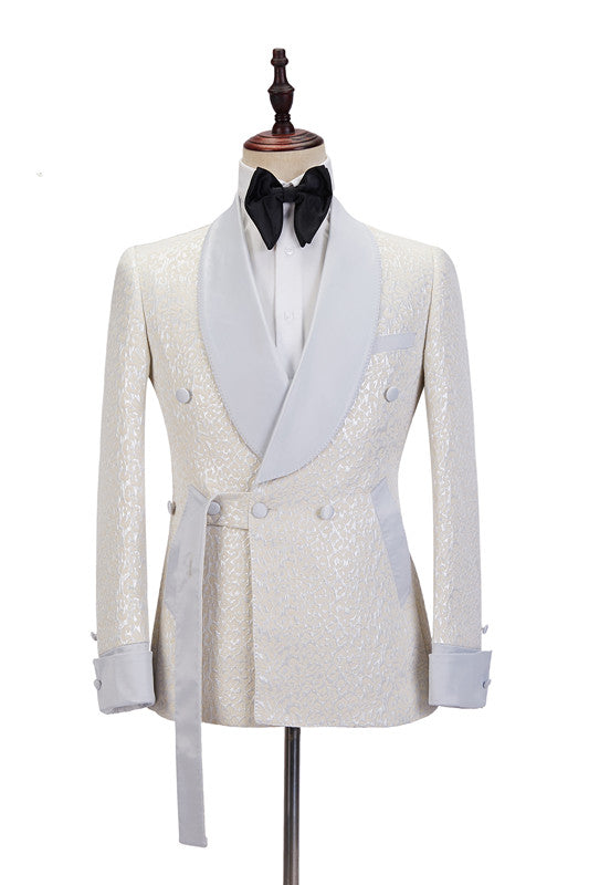 Buy Off White Shawl Lapel Slim Fit Jacquard Bespoke Wedding Suits for men from stylesnuggle. Huge collection of Shawl Lapel Men Suit sets at low offer price &amp; discounts, free shipping &amp; made. Order Now.
