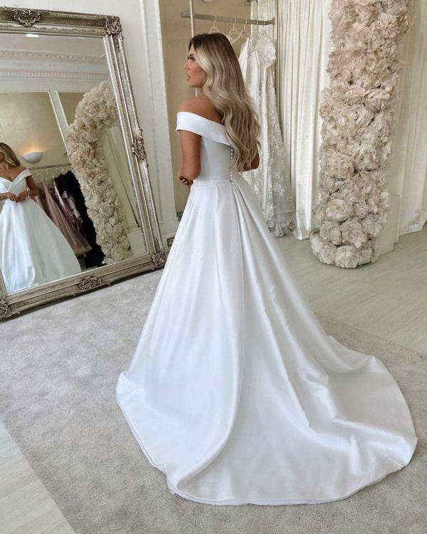 stylesnuggle.com supplies you Simple Retro White Off the shoulder A-line Bridal Gowns online at an affordable price from Satin to A-line Floor-length skirts. Shop for AmazingCap Sleeves wedding collections for your big day.