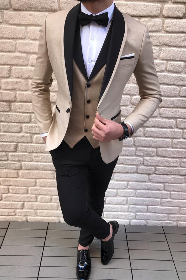 This Three-piece Gold Champagne Wedding Suits, Black Satin Shawl Lapel Wedding Tuxedos at stylesnuggle comes in all sizes for prom, wedding and business. Shop an amazing selection of Shawl Lapel Single Breasted Gold Brown mens suits in cheap price.